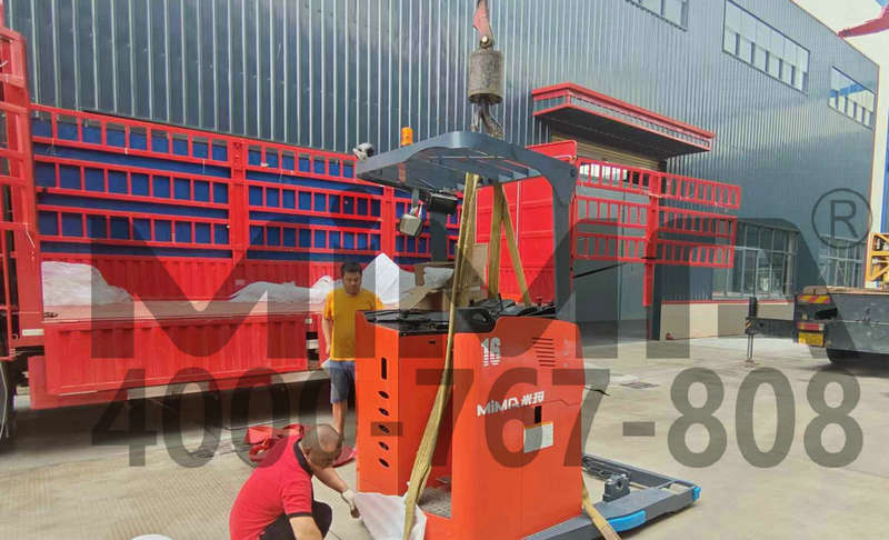 三向堆垛叉車客戶案例 三向堆垛叉車客戶案例